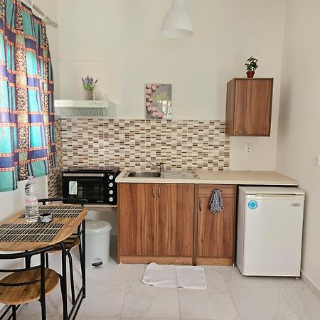 Lora Studios Ipsos Bagian luar foto