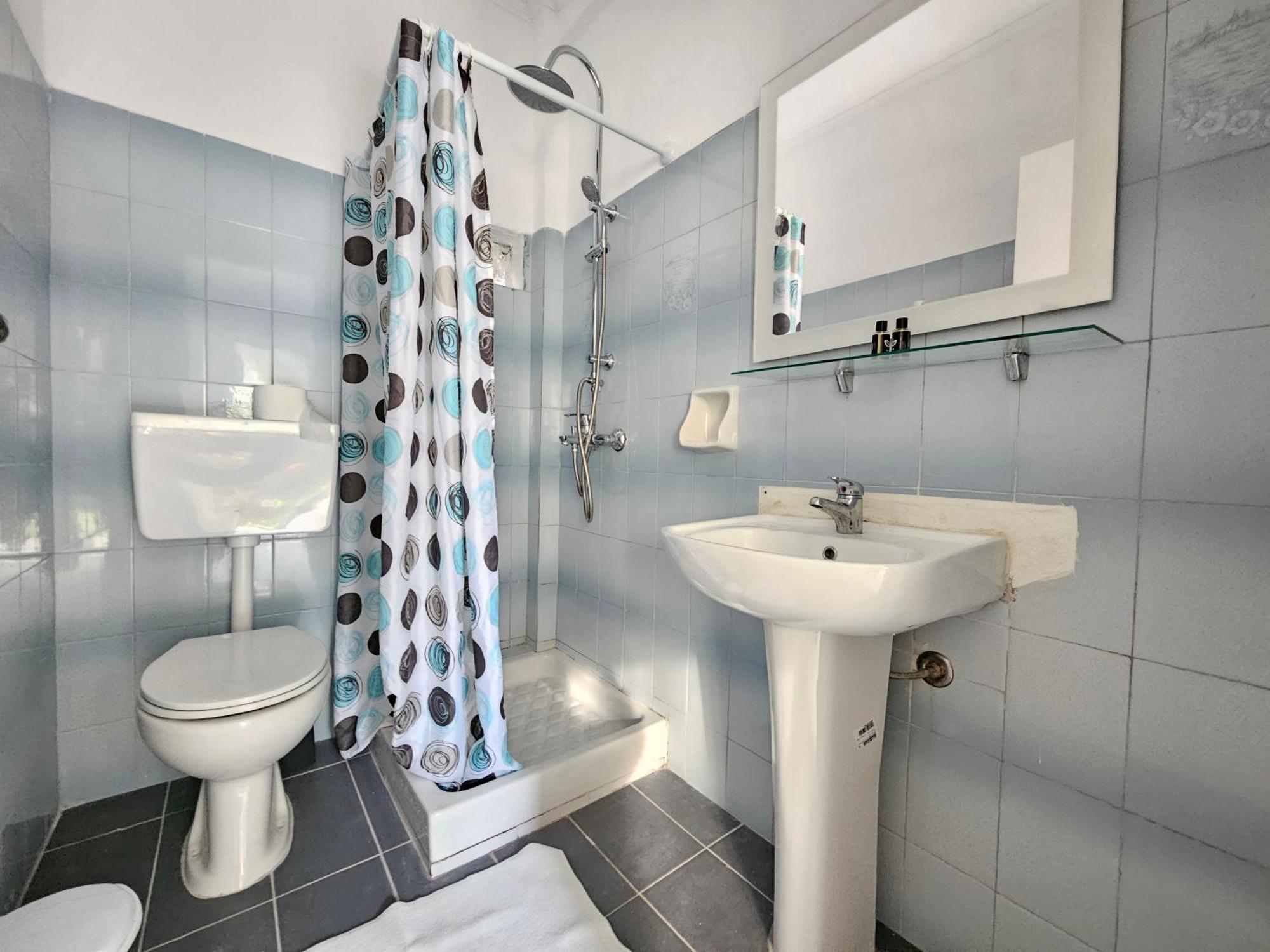 Lora Studios Ipsos Bagian luar foto