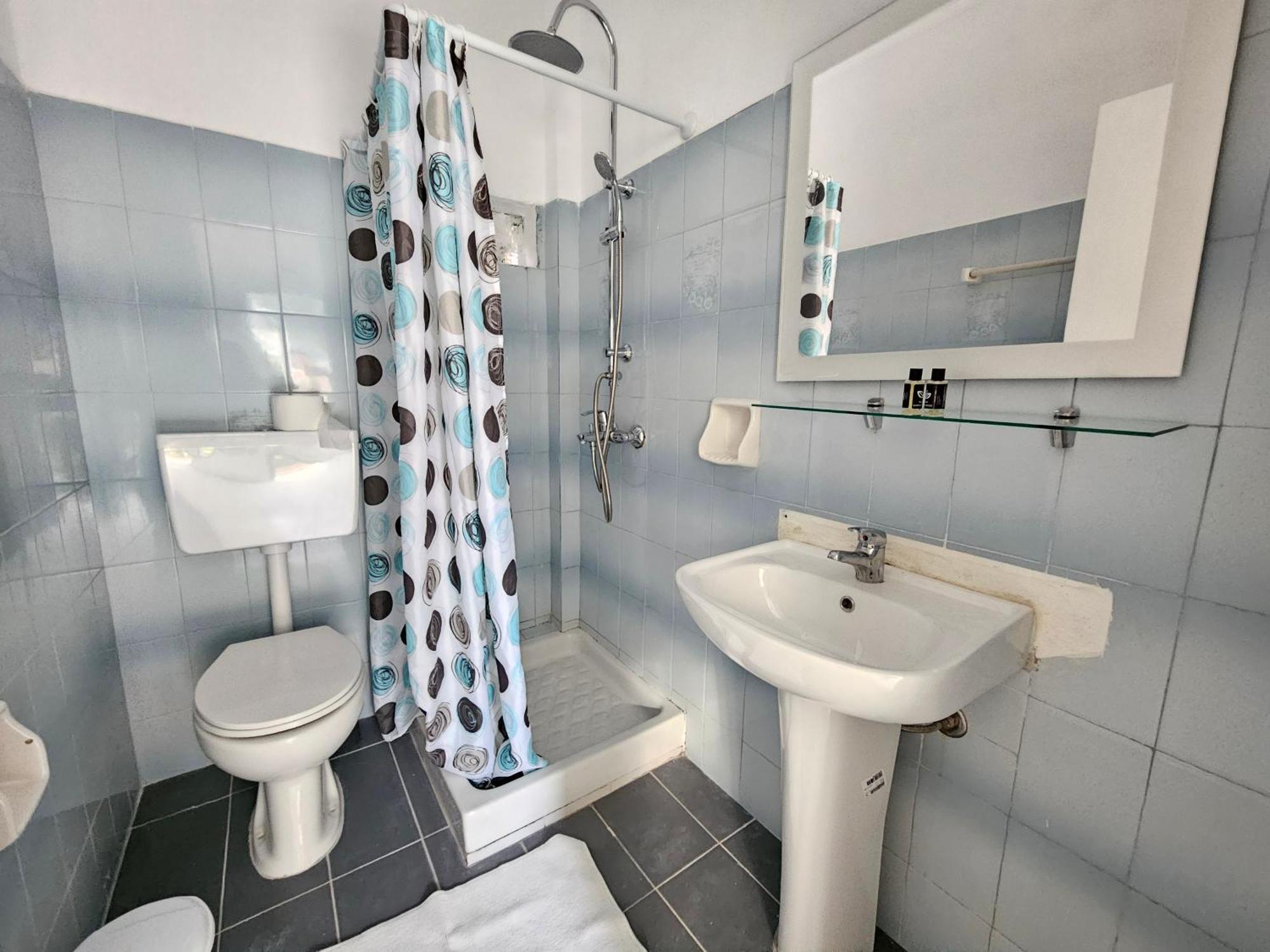 Lora Studios Ipsos Bagian luar foto